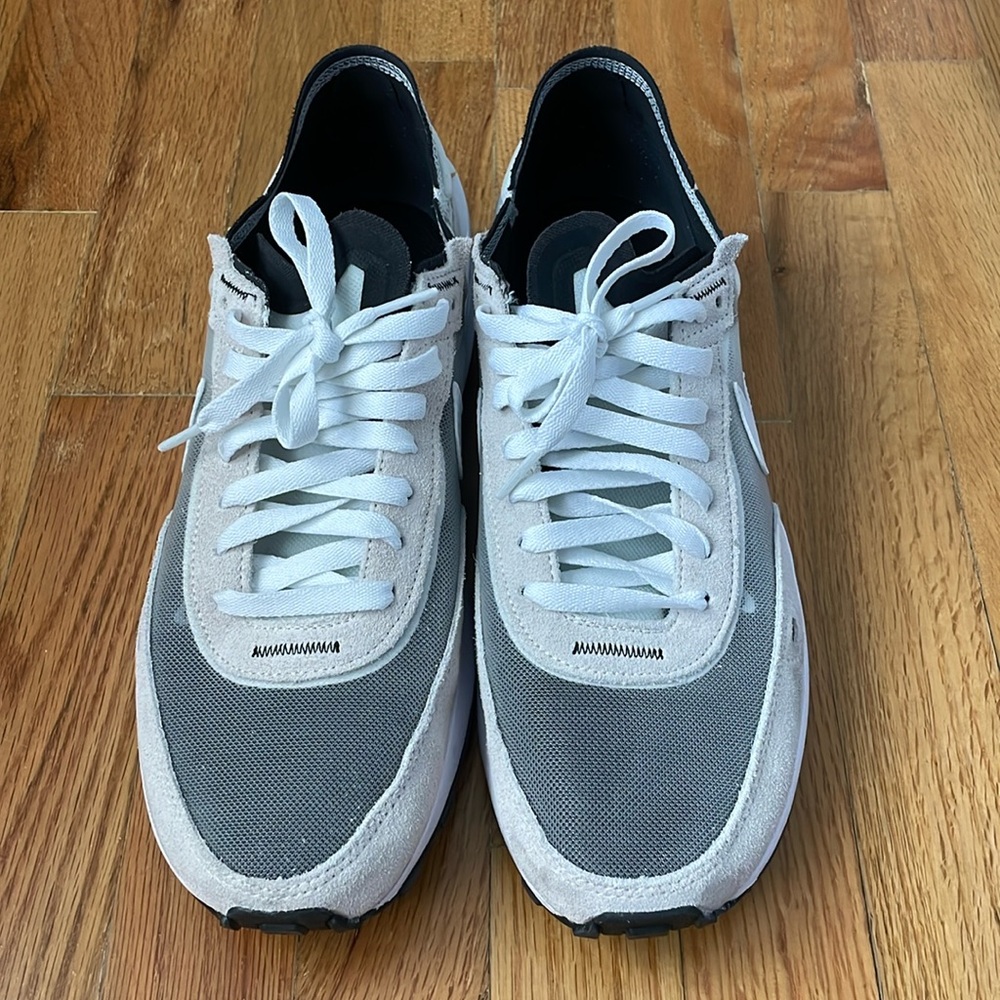 Nike Waffles US Men’s 10.0 White/Cream [Lightly Used]